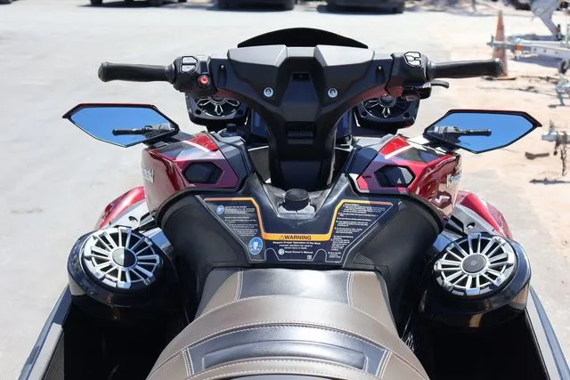 Slide: The Image of Kawasaki Jet Ski Ultra 310 2026 - 12