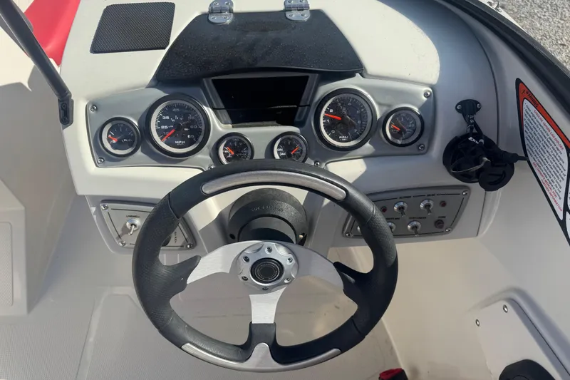 Slide: The Image of Tahoe 500 TF 2016 - 11