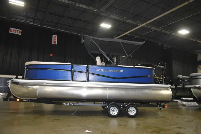 The Image of Premier 220 Sunscape RF - CL 2026 - undefined