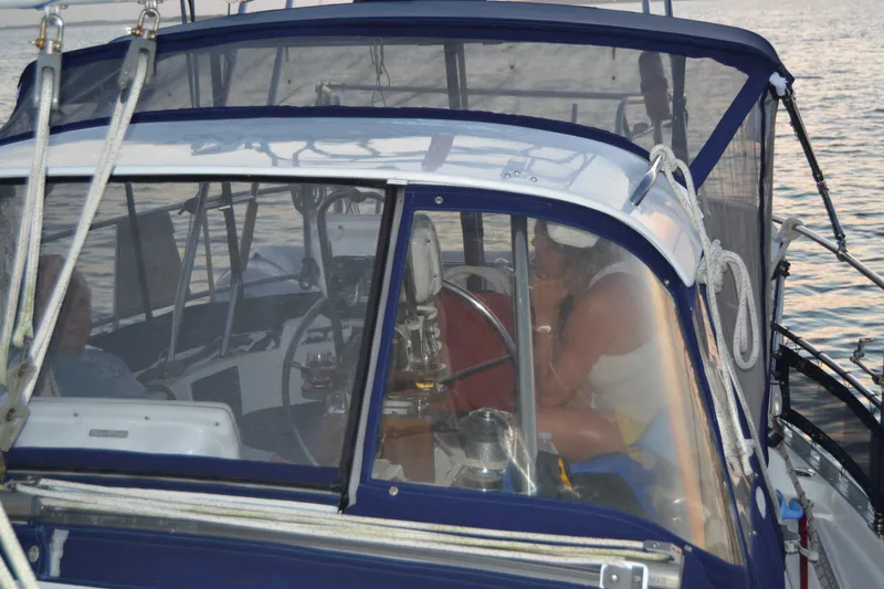 Slide: The Image of Steering wheel and navigation system on 2010 Valiant 42 CE/SE sailboat. - 5