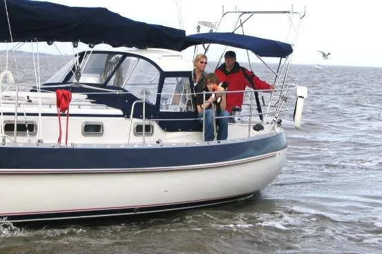 Slide: The Image of Cockpit of 2010 Valiant 42 CE/SE sailboat with Raymarine navigation instruments. - 6