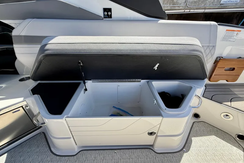 Slide: The Image of Storage compartment in Sea Ray SLX 280 Outboard 2025 boat. - 43
