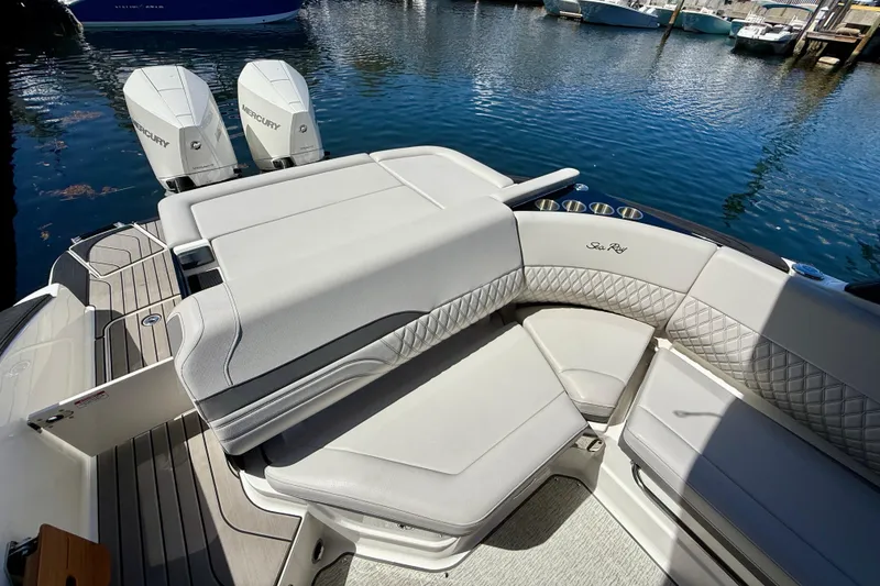 Slide: The Image of Luxurious interior of the 2025 Sea Ray SLX 280 Outboard. - 45