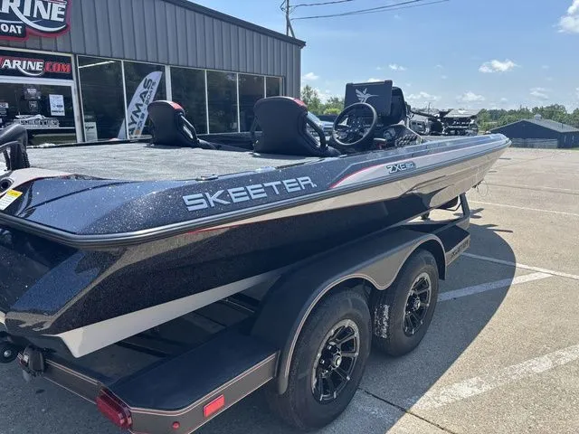 Slide: The Image of Skeeter ZXE20 2026 - 3