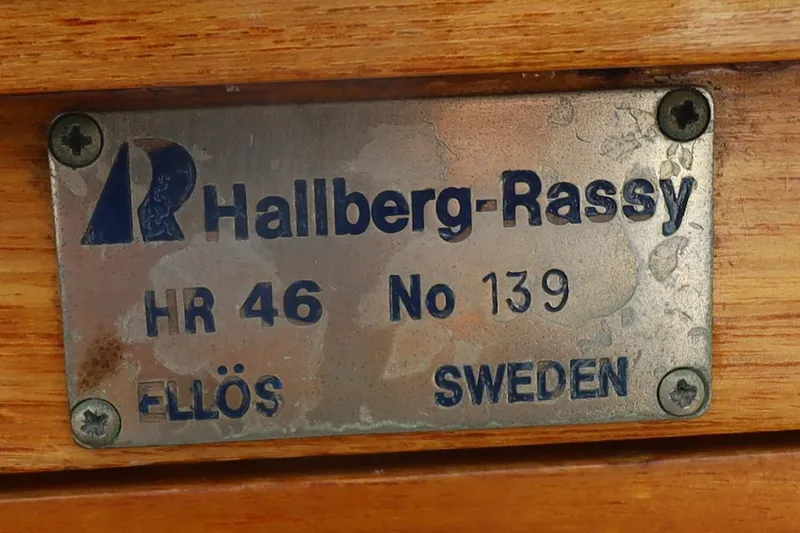 Slide: The Image of Plaque of Hallberg-Rassy 46 yacht, number 139, from Ellös, Sweden, year 2000. - 24