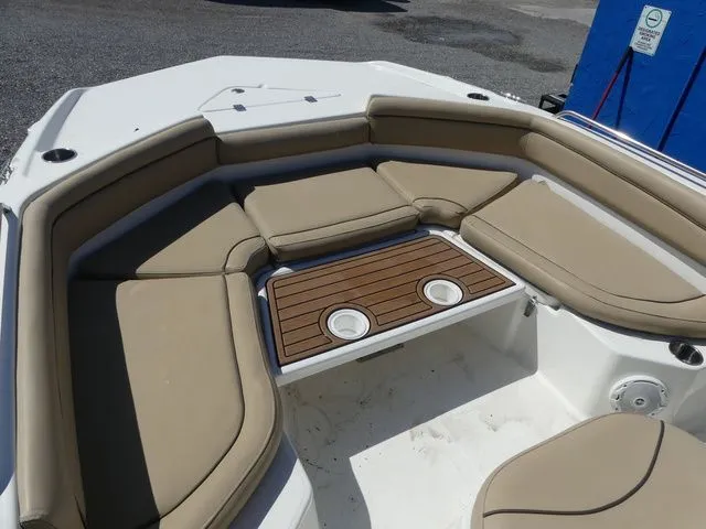 Slide: The Image of NauticStar 211 Angler 2018 - 12