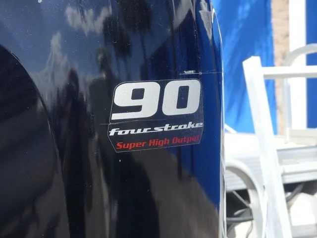 Slide: The Image of Bennington 20 SLX 2019 - 10