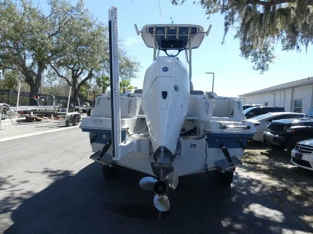 Slide: The Image of Finseeker 230 Center Console 2020 - 4