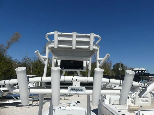 Slide: The Image of Yellowfin 24 2008 - 15