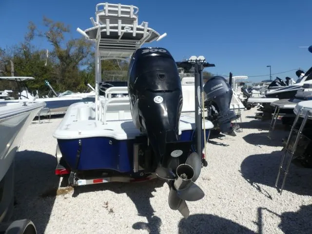 Slide: The Image of Yellowfin 24 2008 - 3