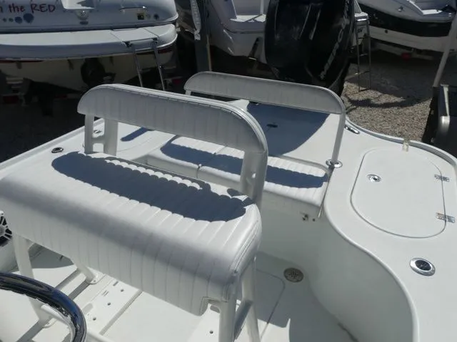 Slide: The Image of Yellowfin 24 2008 - 8