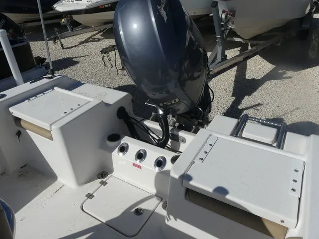 Slide: The Image of Tidewater 198 CC Adventure 2016 - 4