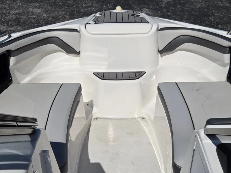 Slide: The Image of Yamaha AR240 2018 - 10