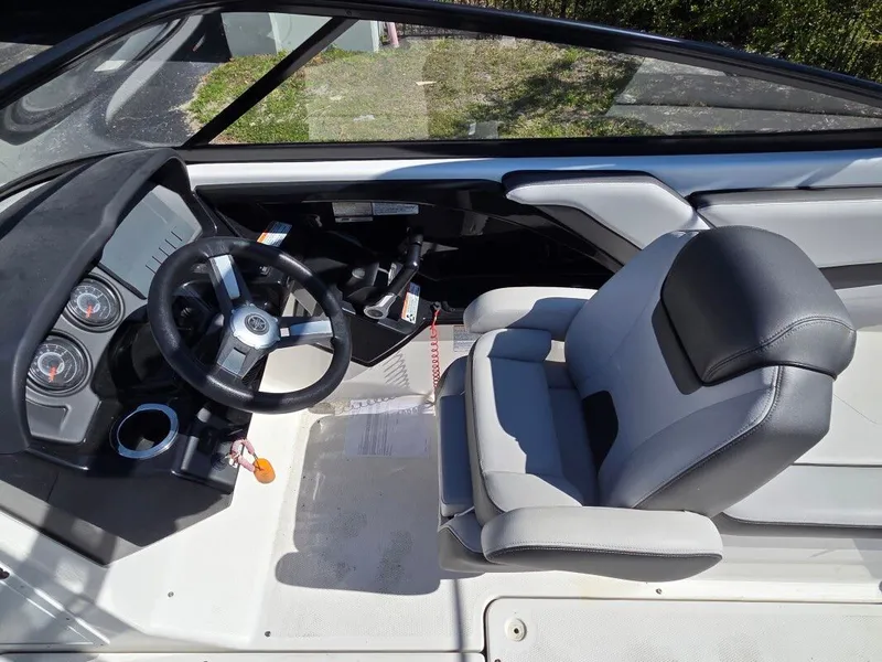 Slide: The Image of Yamaha AR240 2018 - 13