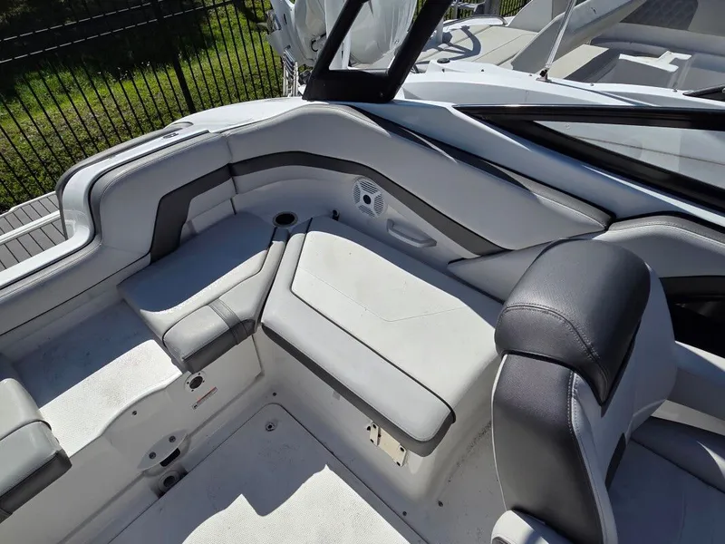 Slide: The Image of Yamaha AR240 2018 - 17