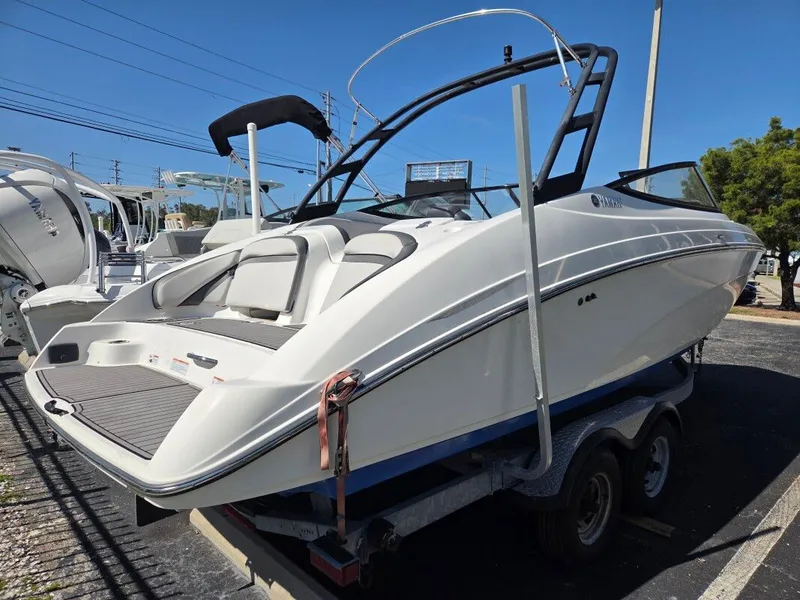 Slide: The Image of Yamaha AR240 2018 - 7