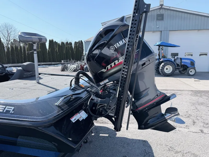 Slide: The Image of Skeeter ZX250 2020 - 16