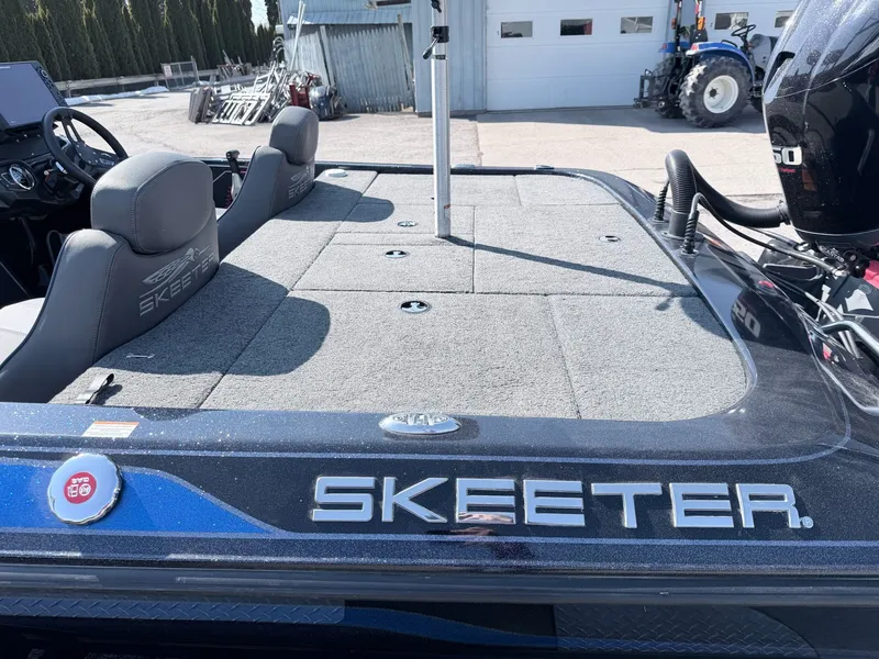 Slide: The Image of Skeeter ZX250 2020 - 36