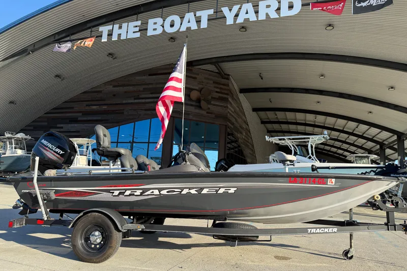 The Image of Tracker Pro Team 175 TF 2020 - undefined