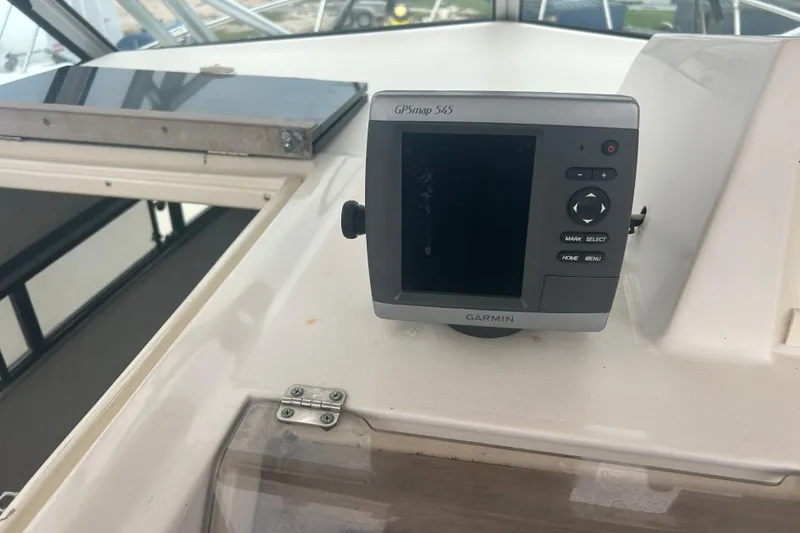 Slide: The Image of Garmin GPSmap 545 on 1992 Grady-White Sailfish 252 boat dashboard. - 29