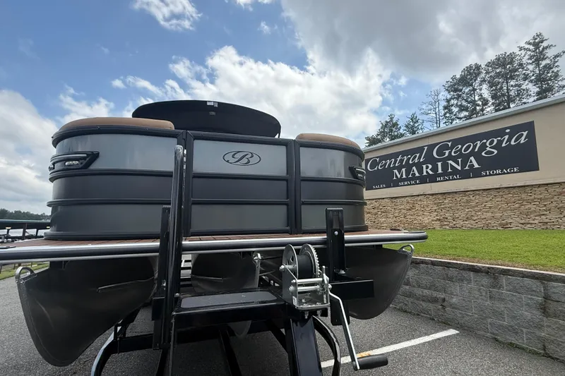Slide: The Image of 2026 Bentley Pontoons Elite 253 Admiral at Central Georgia Marina. - 8