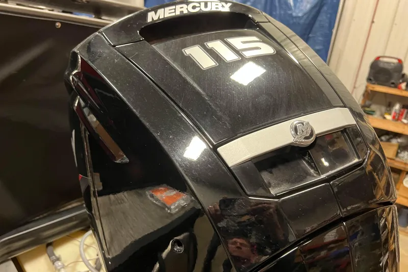 Slide: The Image of Mercury 115 outboard motor on 2024 Angler Qwest 8522 LTZ Fish N Ski boat. - 33