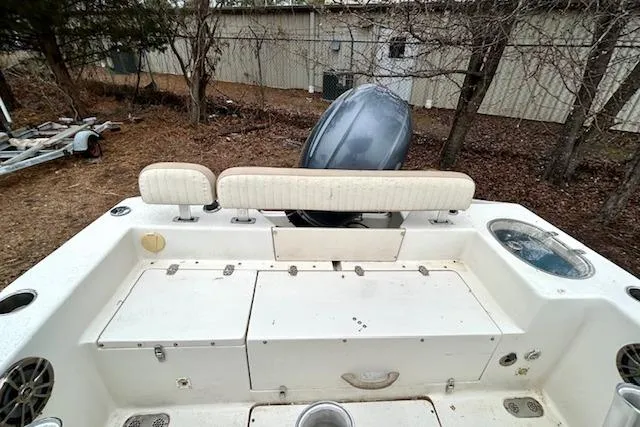 Slide: The Image of 2015 Sea Chaser 20 HFC boat with outboard motor, viewed from the rear deck. - 6