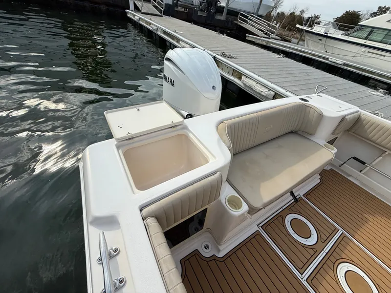 Slide: The Image of Grady-White Gulfstream 232 boat, 2001 model, docked with Yamaha engine. - 25