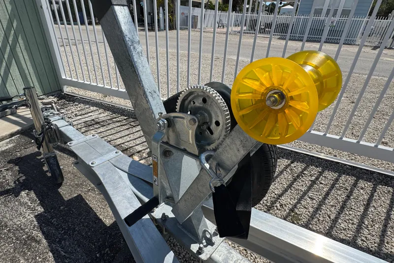 Slide: The Image of Trailer winch and roller for 2025 Blackwater 23 Bay boat. - 82