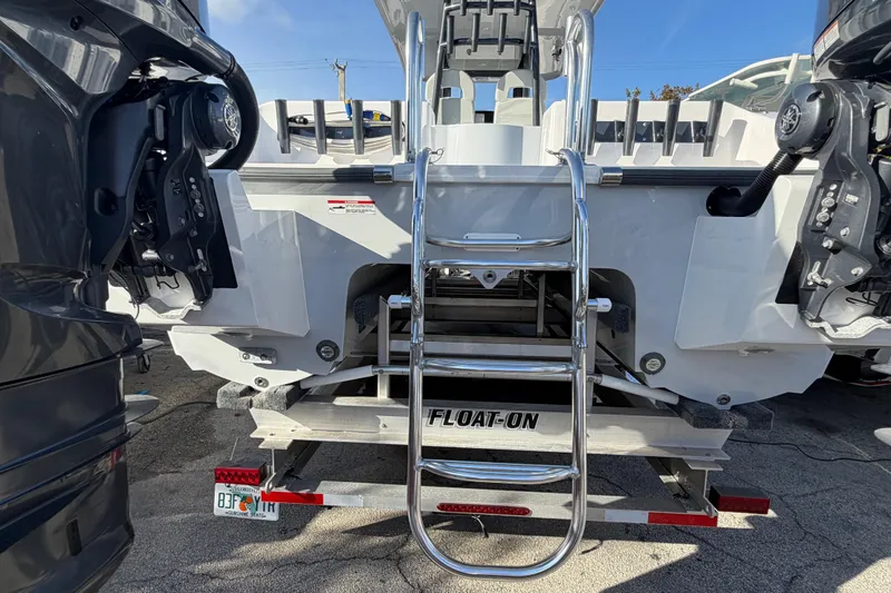 Slide: The Image of 2026 Twin Vee 280 GFX2 CC boat with dual Yamaha 300 V6 engines. - 18