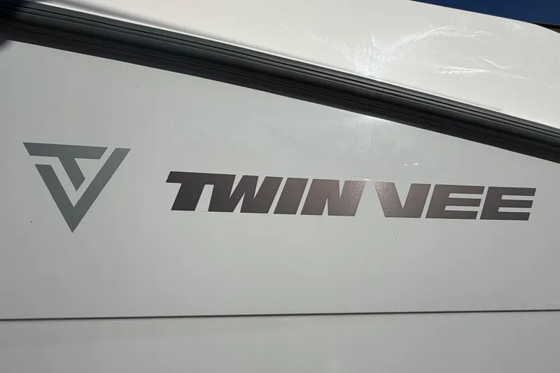 Slide: The Image of Yamaha F300NSB engine label on 2026 Twin Vee 280 GFX2 CC, made in Japan. - 27