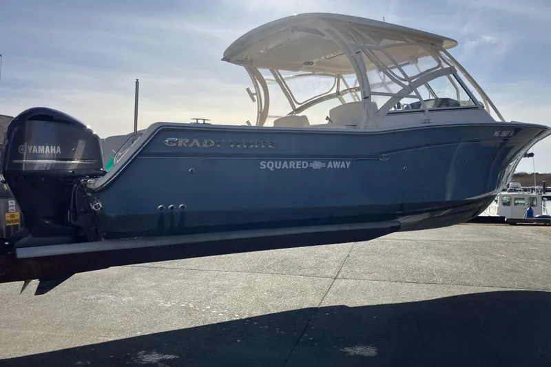 Slide: The Image of 2019 Grady-White Freedom 307 boat with Yamaha engine on display. - 5