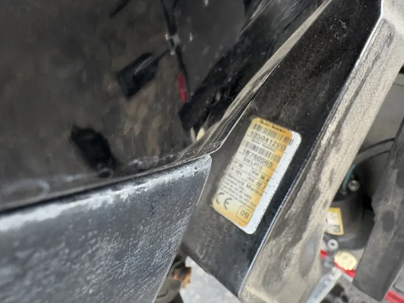 Slide: The Image of Crestliner Fish Hawk 1600 2010 - 26