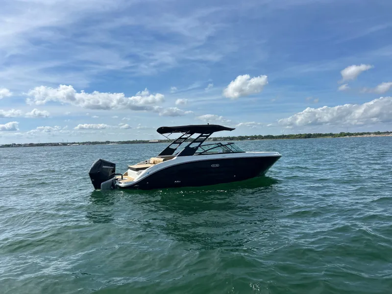 Slide: The Image of Sea Ray SDX 250 Outboard 2026 - 5