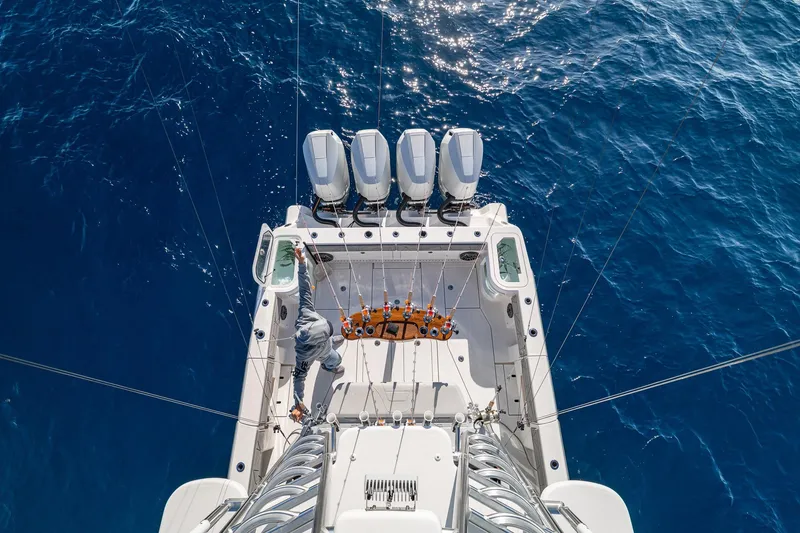 Slide: The Image of 2026 SeaVee 420Z boat with FLIR camera on deck, ocean background. - 22