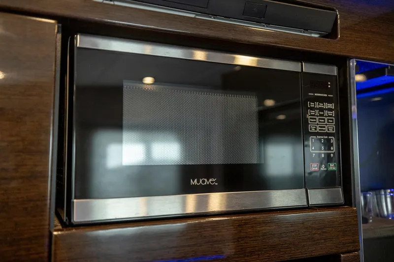 Slide: The Image of Formula 430 Super Sport Crossover 2019 - 53