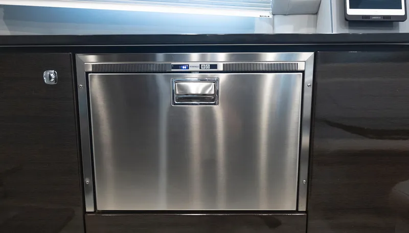 Slide: The Image of Formula 430 Super Sport Crossover 2019 - 55