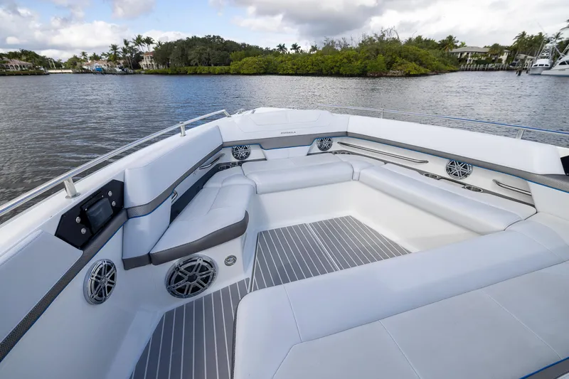 Slide: The Image of Formula 430 Super Sport Crossover 2019 - 68