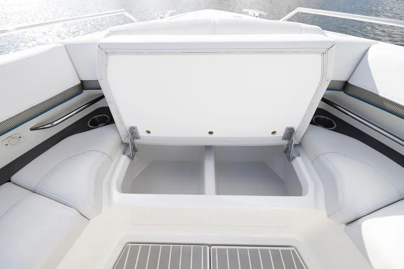 Slide: The Image of Formula 430 Super Sport Crossover 2019 - 70