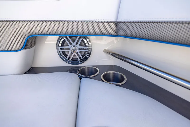 Slide: The Image of Formula 430 Super Sport Crossover 2019 - 74