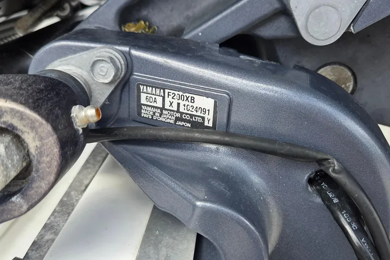 Slide: The Image of Close-up of Yamaha motor label on 2017 Sea Hunt Ultra 225 boat. - 18