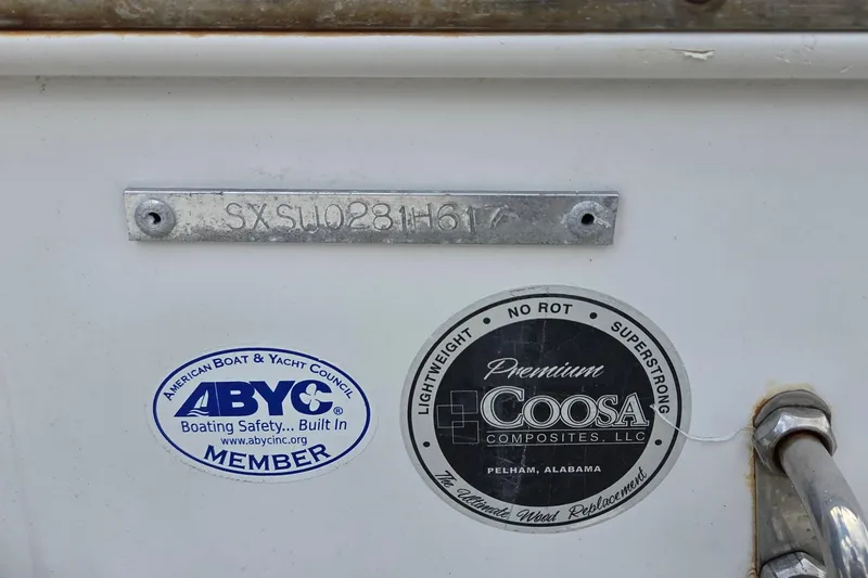Slide: The Image of 2017 Sea Hunt Ultra 225 boat with ABYC and Coosa Composites labels. - 19