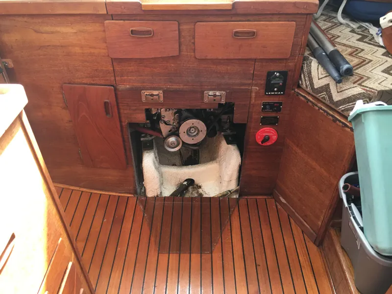 Slide: The Image of Interior of a 1980 Sabre 34 MK II with wooden finish. - 20