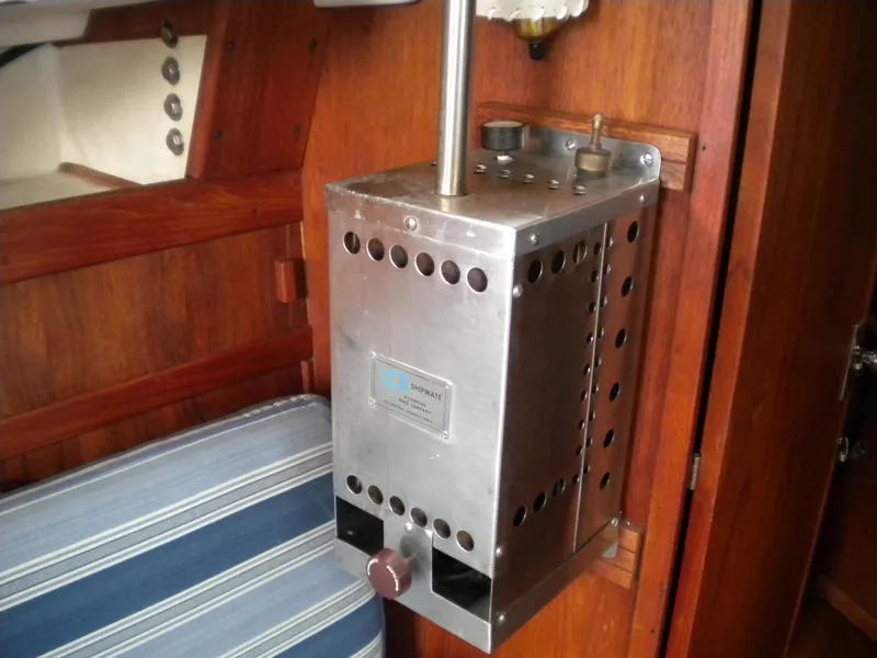 Slide: The Image of Interior of a 1980 Sabre 34 MK II with metal heater. - 38