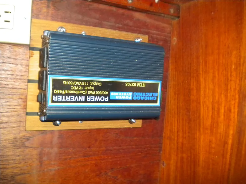 Slide: The Image of Electrical inverter onboard Sabre 34 MK II, 1980 model. - 44