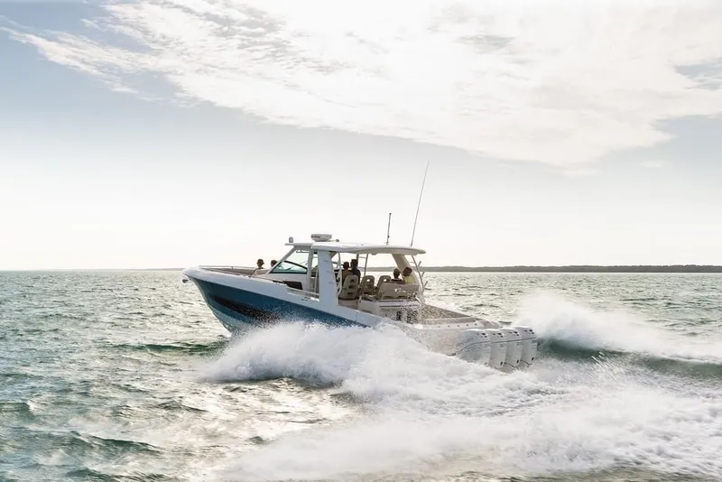 Slide: The Image of 2023-Boston-Whaler-420-Outrage-MarineMax - 33