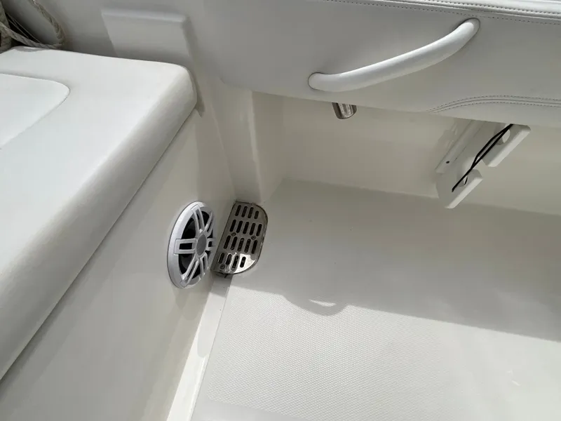 Slide: The Image of Regulator Marine 26XO 2023 - 29