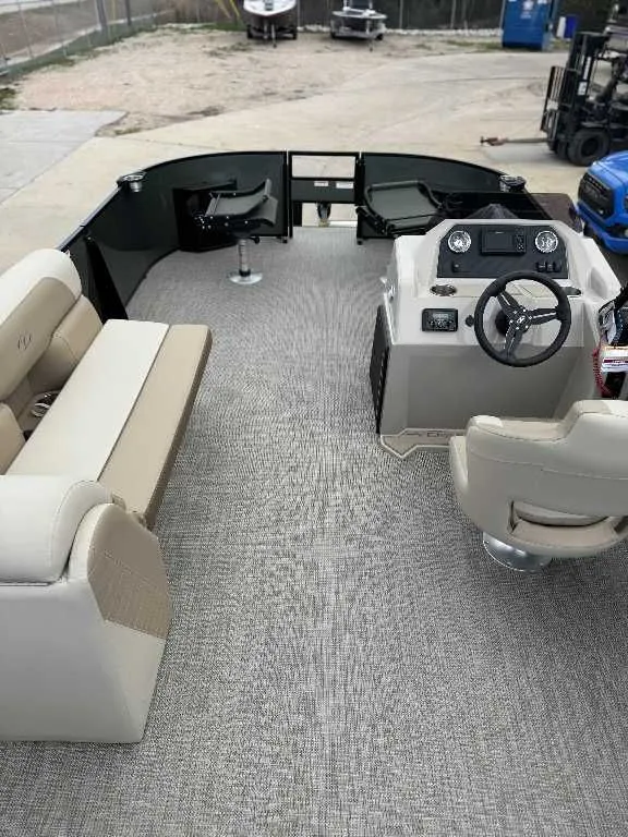 Slide: The Image of Veranda Vista 20F4 2026 - 15