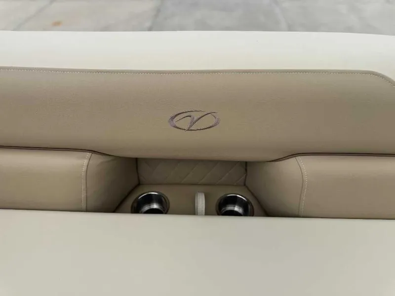 Slide: The Image of Veranda Vista 20F4 2026 - 16