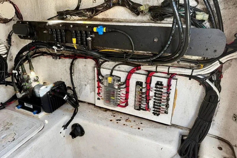 Slide: The Image of Electrical wiring and components inside a 2007 Cape Horn 24 OS boat. - 10